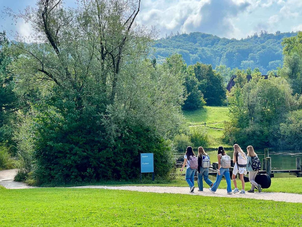 Auf dem Weg zum ersten Schultag. (Bilder: Pascale Albrecht)
